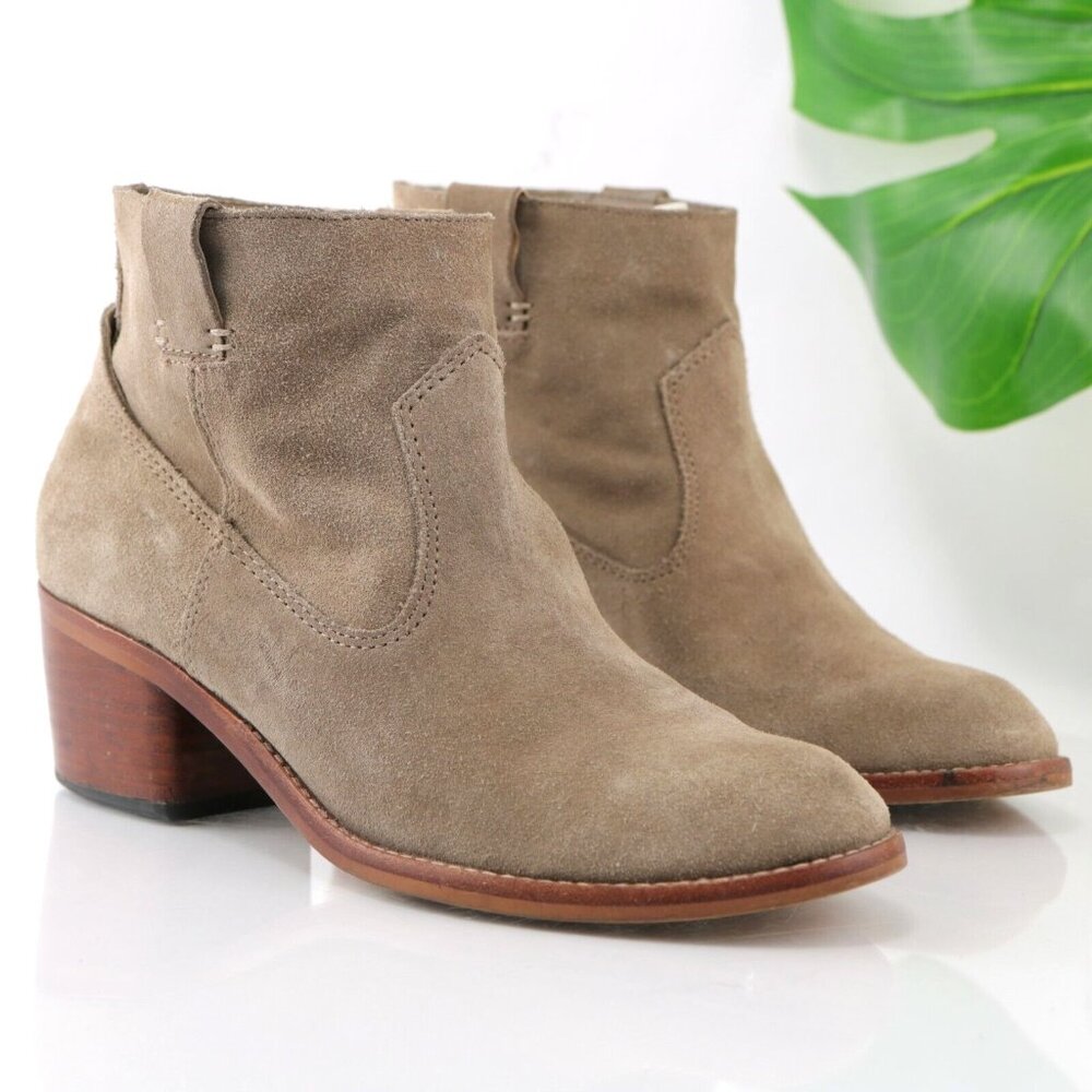 Dolce Vita Womens Boot Size 8.5 Tan Suede Block Heel Western Bootie Pull On